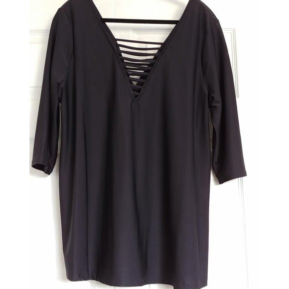 Love & Legend Front & Back Strap Design Top Size 1x - Picture 1 of 6